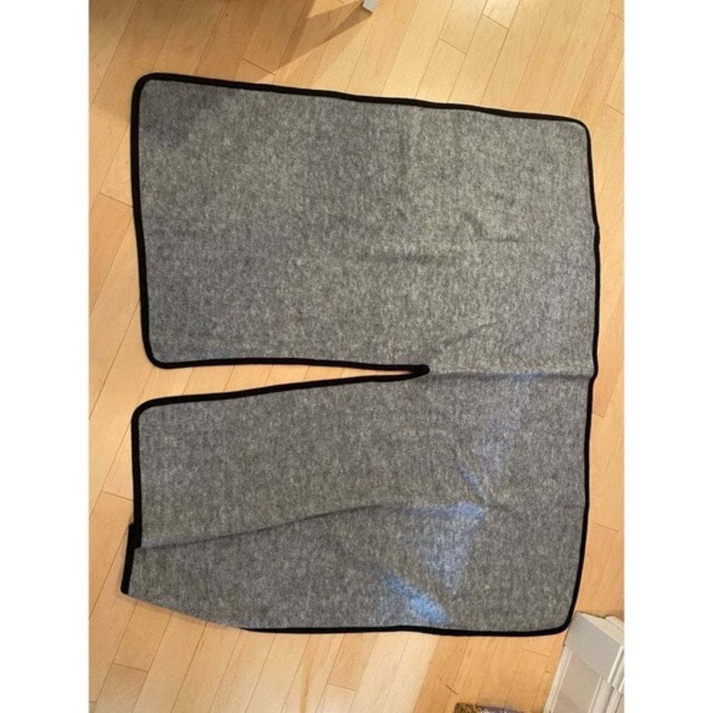 Guess Shawl